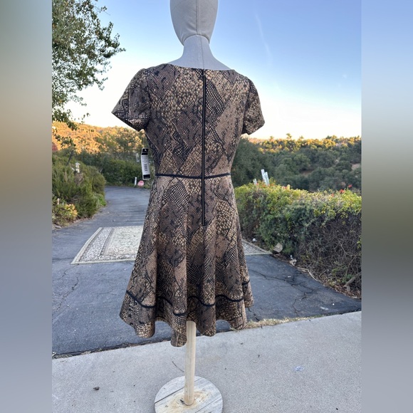FOCUS by Shani Metallic Jacquard A-Line Dress size 6 - Picture 7 of 13